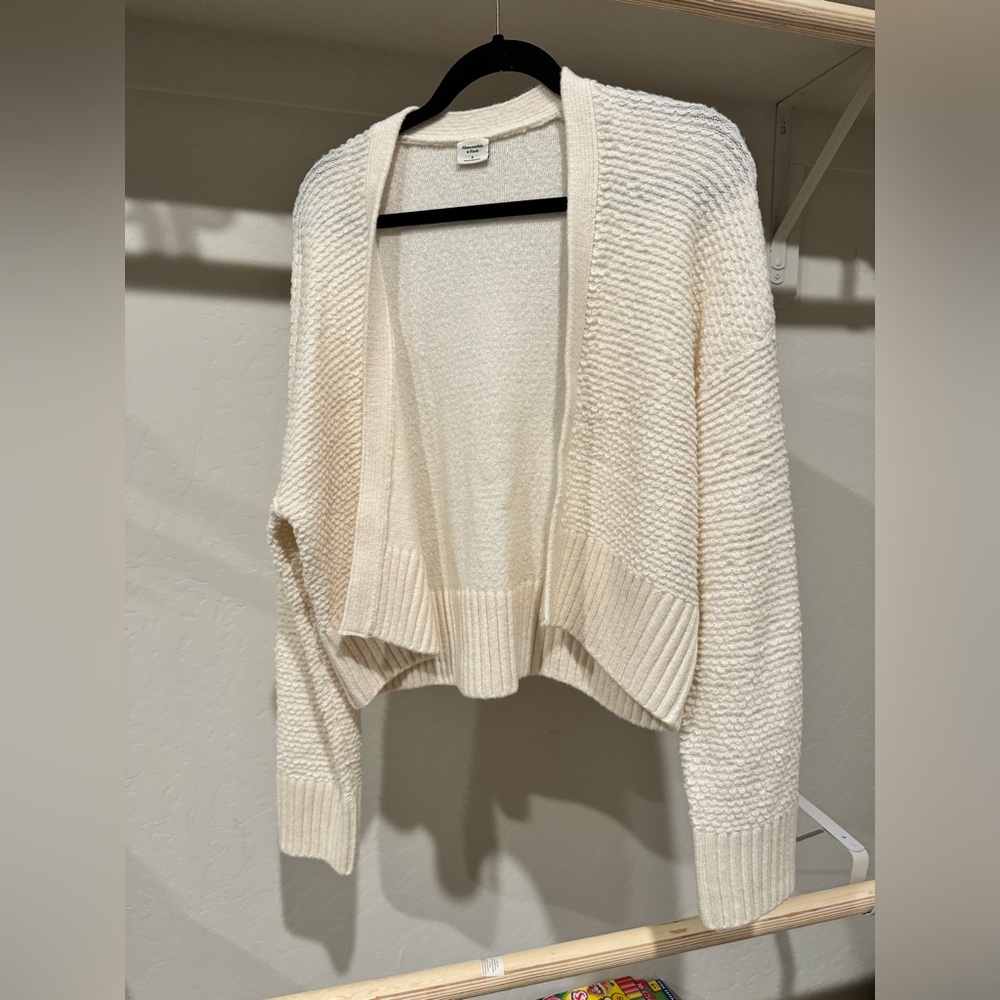 Abercrombie cardigan